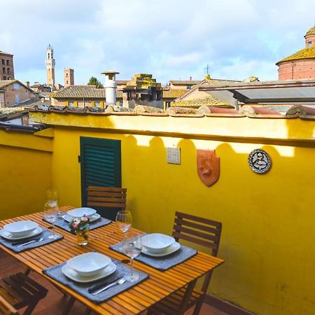 Un Terrazzo Sulla Magia Lejlighed Siena Eksteriør billede